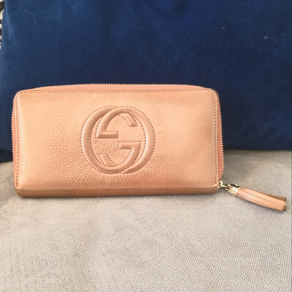 Gucci Metallic Copper Soho Long Wallet